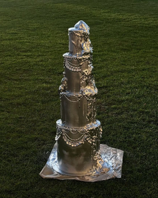 30 Vintage-Inspired Tiered Cakes to Sweeten Your Big Day