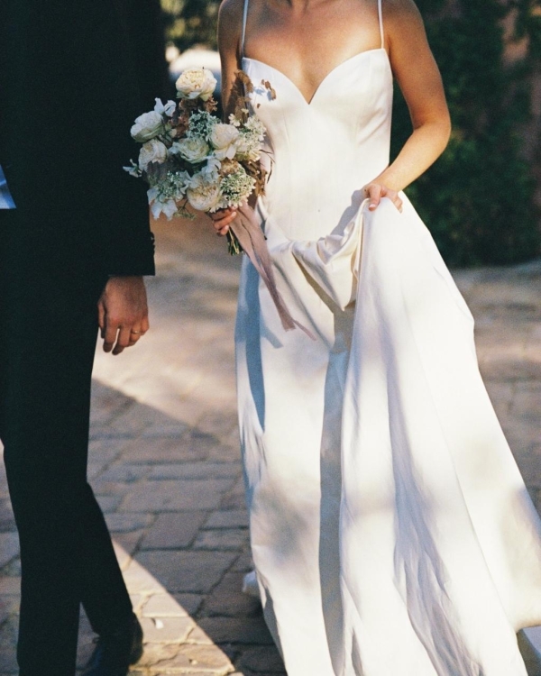 Mastering Your Wedding Photos: 5 Experts Share the Biggest Photo Fails to Avoid