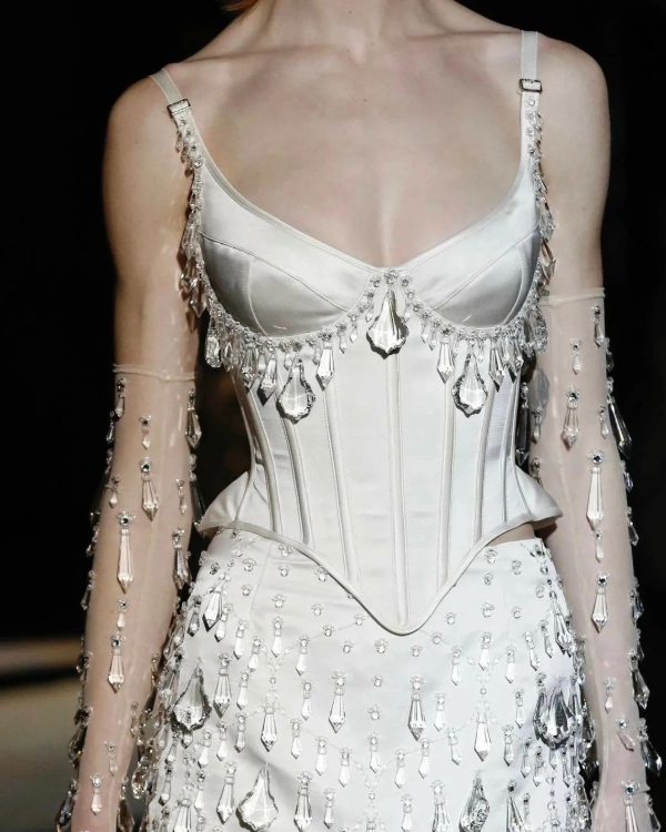 The Top Trends Defining 2025 Bridal Wear According to Pinterest