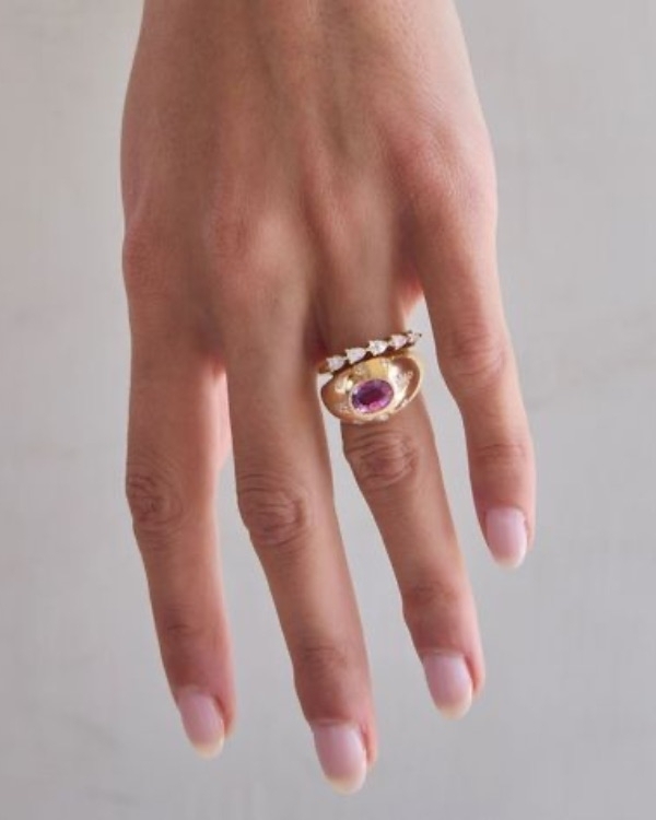 Color Your Love: The Ultimate Guide to Engagement Ring Gemstones