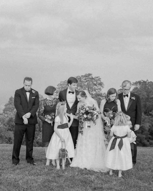 50 Must-Save Group Portrait Ideas