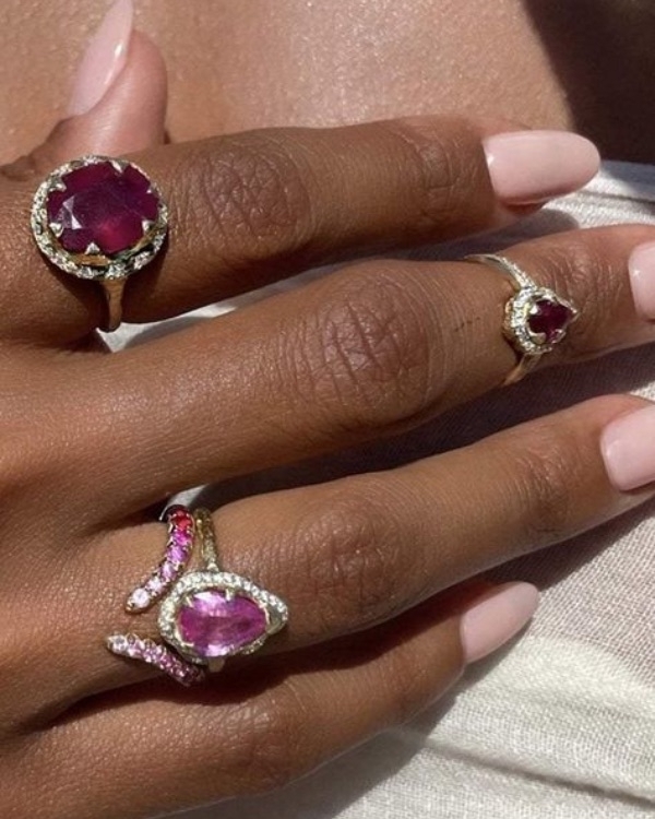 Color Your Love: The Ultimate Guide to Engagement Ring Gemstones