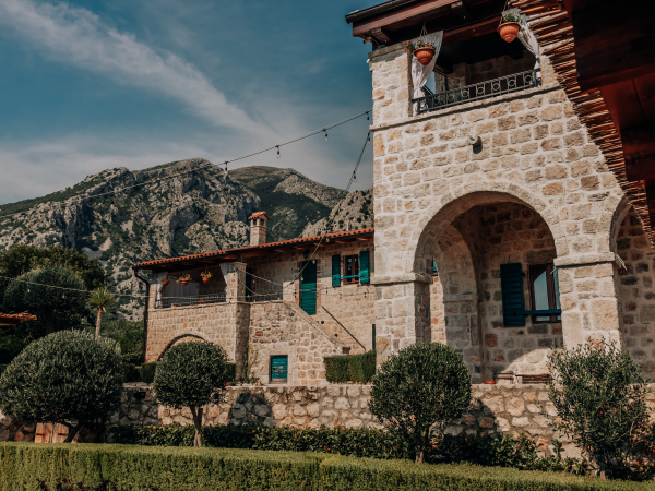 Venues Talici Hill Rustic Villas