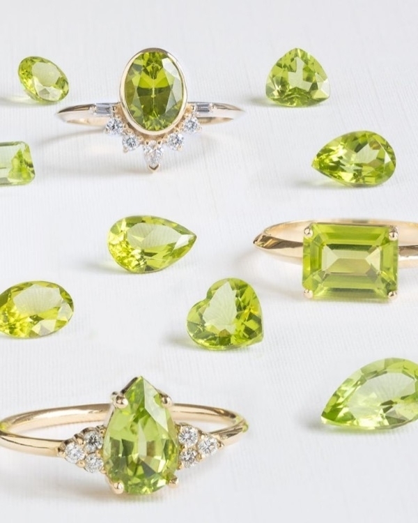 Color Your Love: The Ultimate Guide to Engagement Ring Gemstones