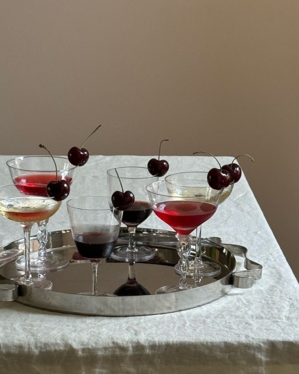 40 Trendy Serving Ideas for Your Wedding Cocktails