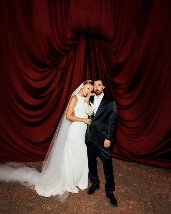 The Top 5 Colors Forecasted for 2025 Weddings — photo 1