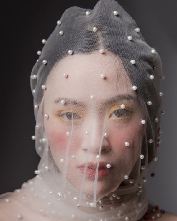 Modern Pearls: Elevating Your Bridal Look with this Timeless Accessory