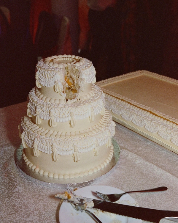30 Vintage-Inspired Tiered Cakes to Sweeten Your Big Day