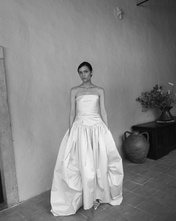 A Romantic Celebration Amidst the Rolling Hills of Umbria