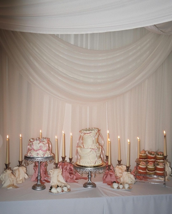 30 Vintage-Inspired Tiered Cakes to Sweeten Your Big Day