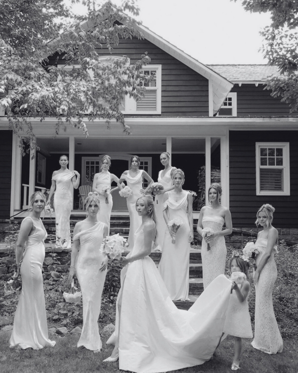 50 Must-Save Group Portrait Ideas