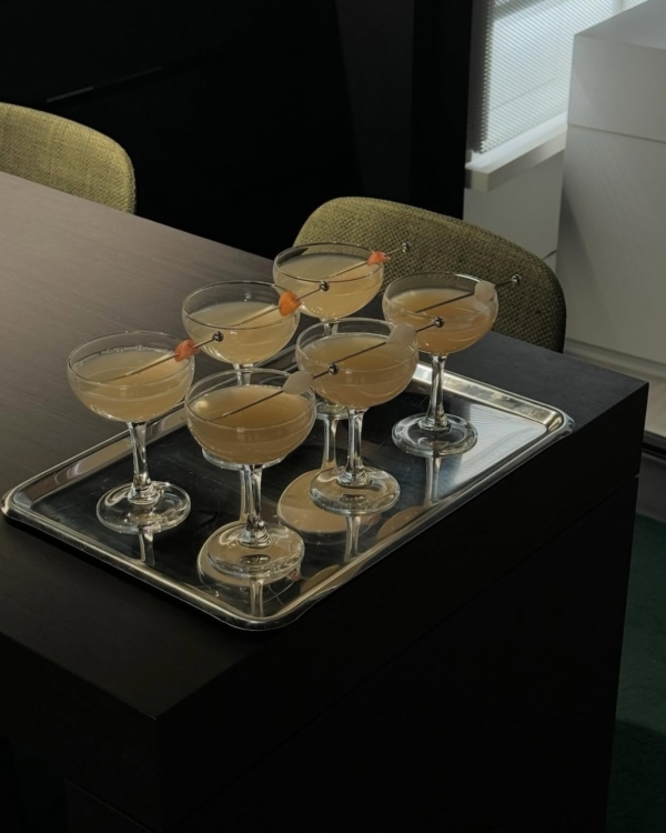 40 Trendy Serving Ideas for Your Wedding Cocktails