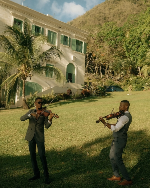A Chic Tropical Wedding on the Shores of St. Lucia