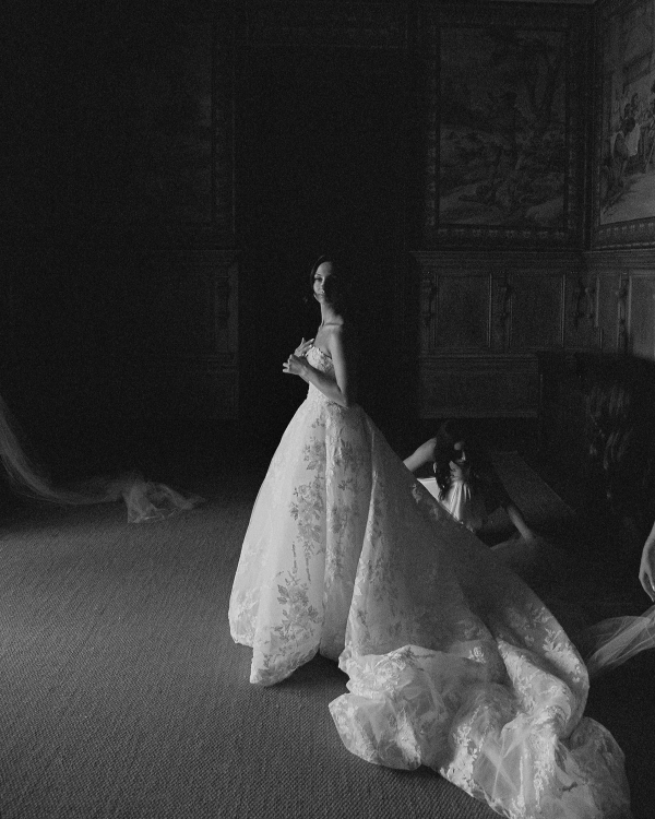 Behind The Lens: Inside the Artistry of Wedding Photographer Alice Vicente