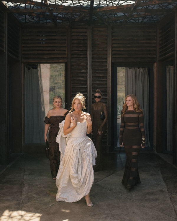 Inside Alix Traeger & Zoya Biglary’s Vibrant Wedding in Oaxaca, Mexico