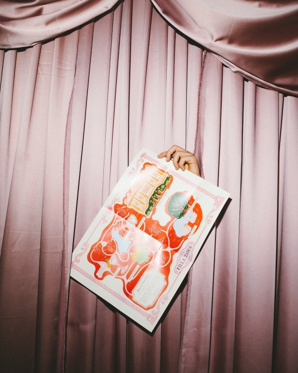 A Cinematic Wedding with Sculptural Installations & a Vibrant Palette in Sicily