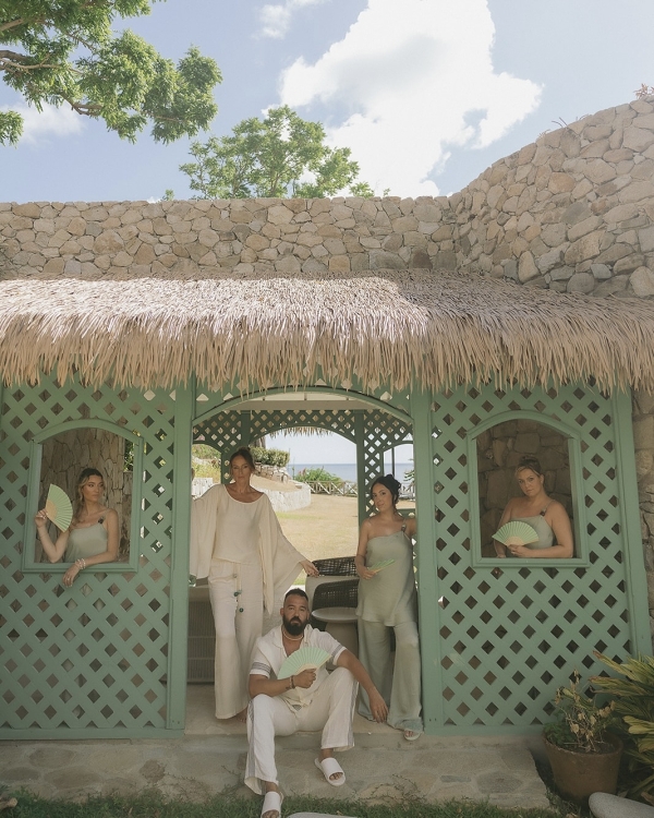 A Chic Tropical Wedding on the Shores of St. Lucia