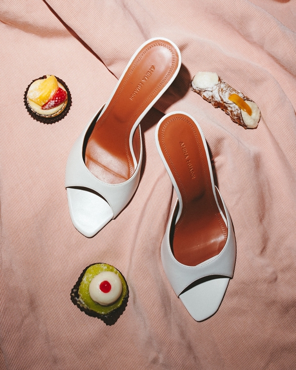 A Cinematic Wedding with Sculptural Installations & a Vibrant Palette in Sicily