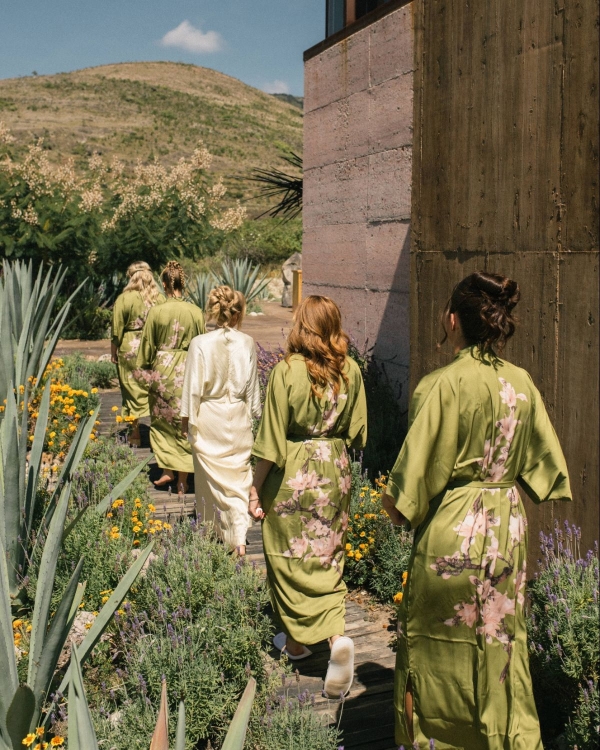 Inside Alix Traeger & Zoya Biglary’s Vibrant Wedding in Oaxaca, Mexico