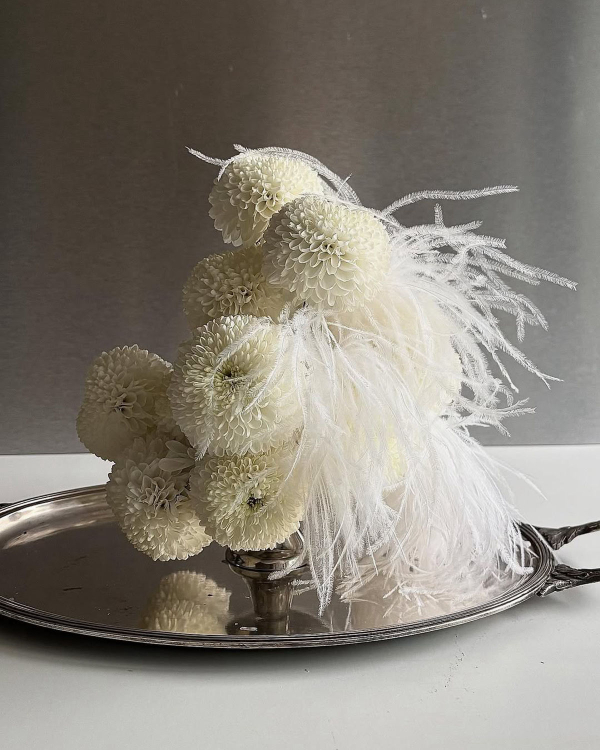 30 Vintage-Inspired Floral Arrangements That Make Nostalgia Feel New