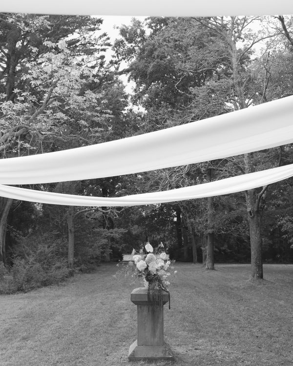 Influencer Ella McFadin’s French Château Wedding Was an Editorial Take on Countryside Elegance