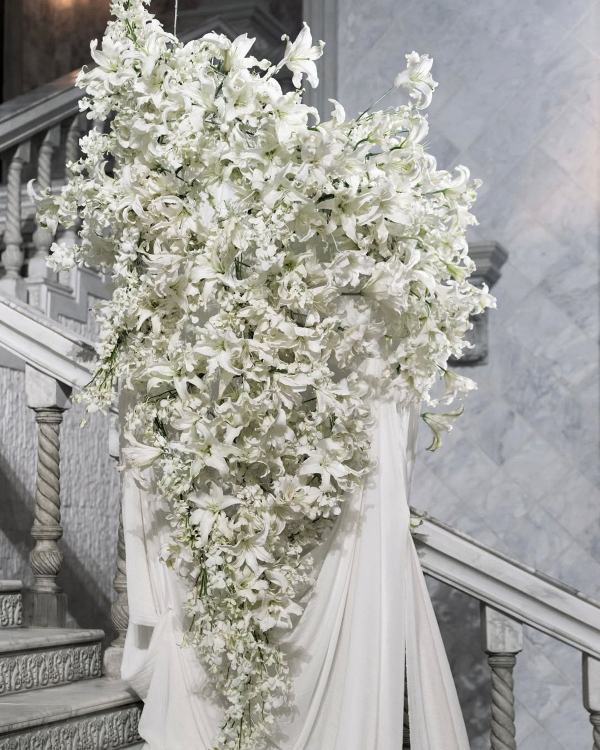 30 Vintage-Inspired Floral Arrangements That Make Nostalgia Feel New