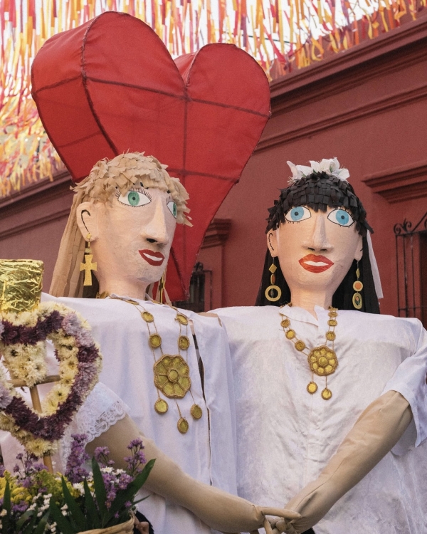 Inside Alix Traeger & Zoya Biglary’s Vibrant Wedding in Oaxaca, Mexico