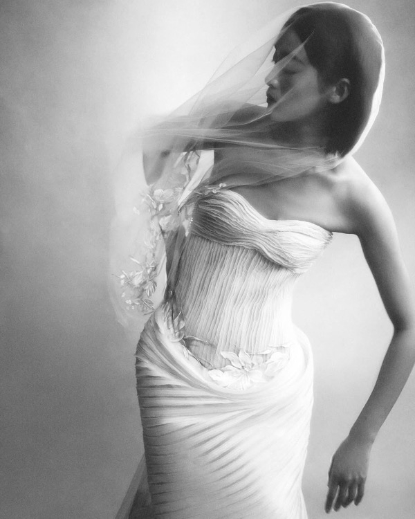 18 Chic Statuesque Bridal Dresses from the Fall '26 Season