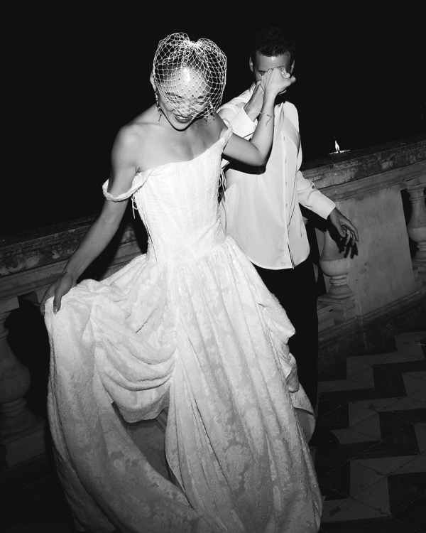 A Cinematic Wedding with Sculptural Installations & a Vibrant Palette in Sicily