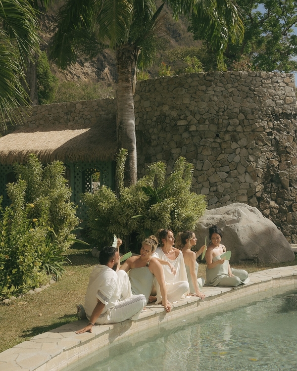 A Chic Tropical Wedding on the Shores of St. Lucia