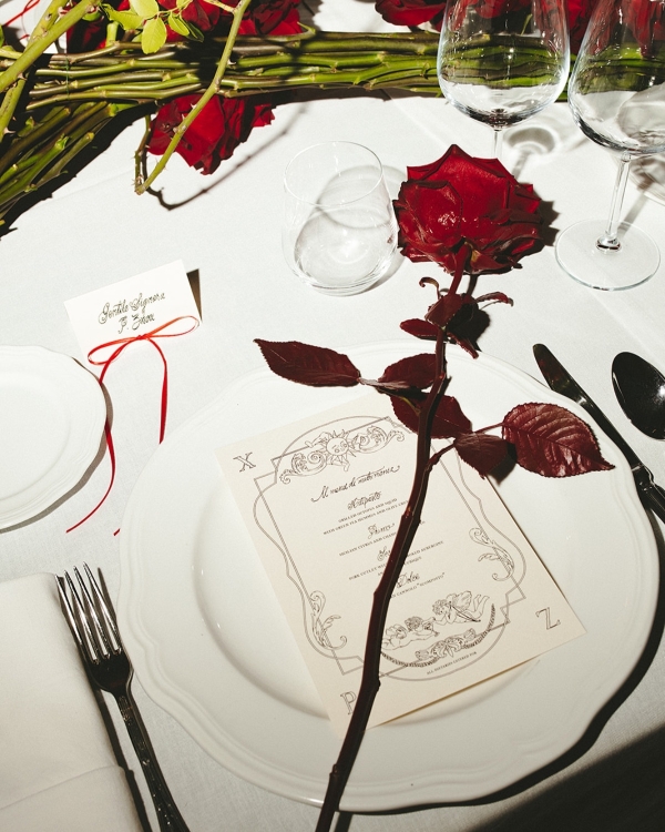 A Cinematic Wedding with Sculptural Installations & a Vibrant Palette in Sicily