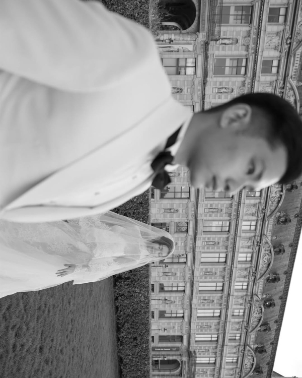 10 Photographer-Backed Wedding Portrait Pose Ideas to Save to Your Mood Board