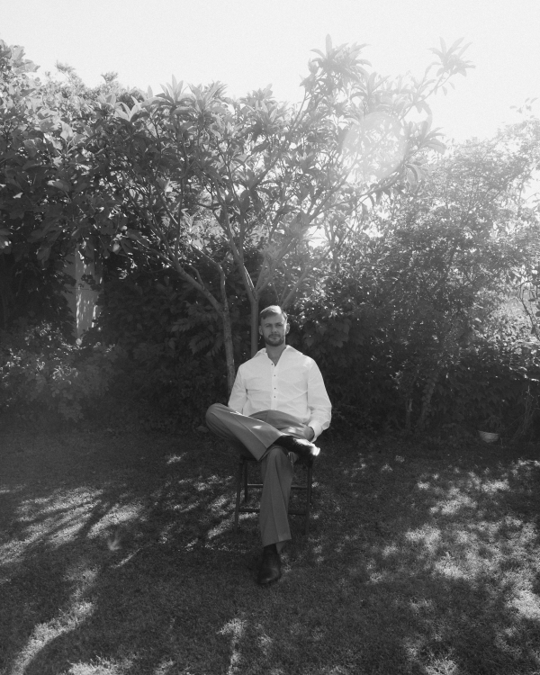 A Playful & Artistic Rural Wedding in the Countryside of Madrid