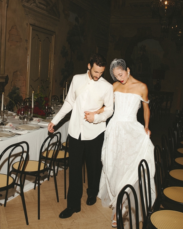 A Cinematic Wedding with Sculptural Installations & a Vibrant Palette in Sicily