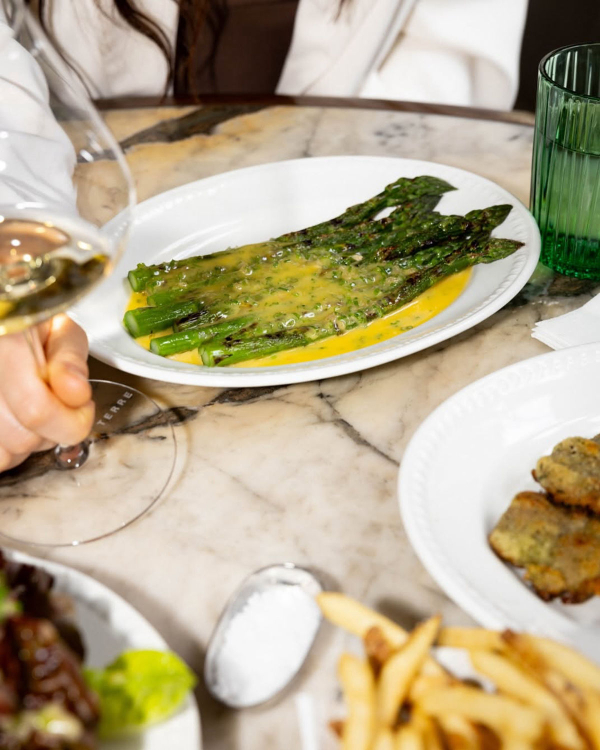 7 Festive Food & Drink Ideas for Stylish Holiday Hosting