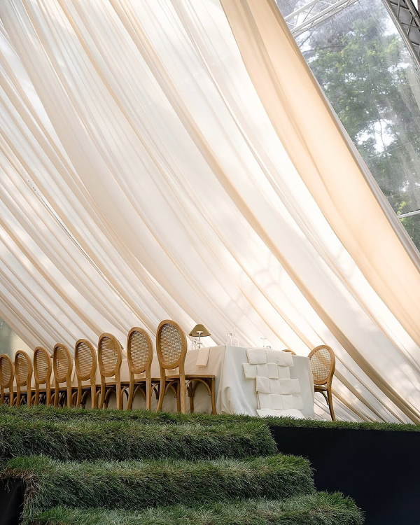 Cloud Dancer: Pantone's 2026 Color of The Year