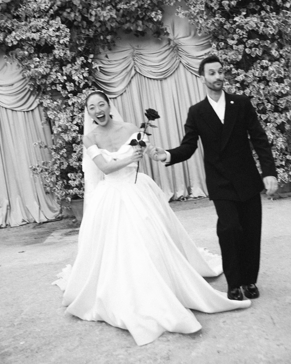 A Cinematic Wedding with Sculptural Installations & a Vibrant Palette in Sicily