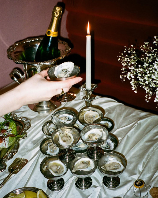 7 Festive Food & Drink Ideas for Stylish Holiday Hosting