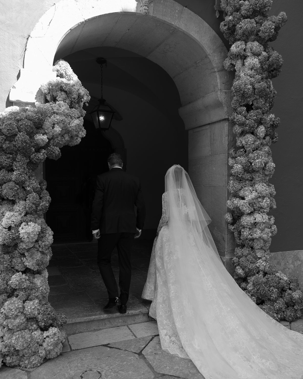 Behind The Lens: Inside the Artistry of Wedding Photographer Alice Vicente