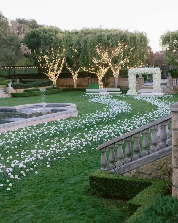 15 Best Wedding Stylists & Florists in