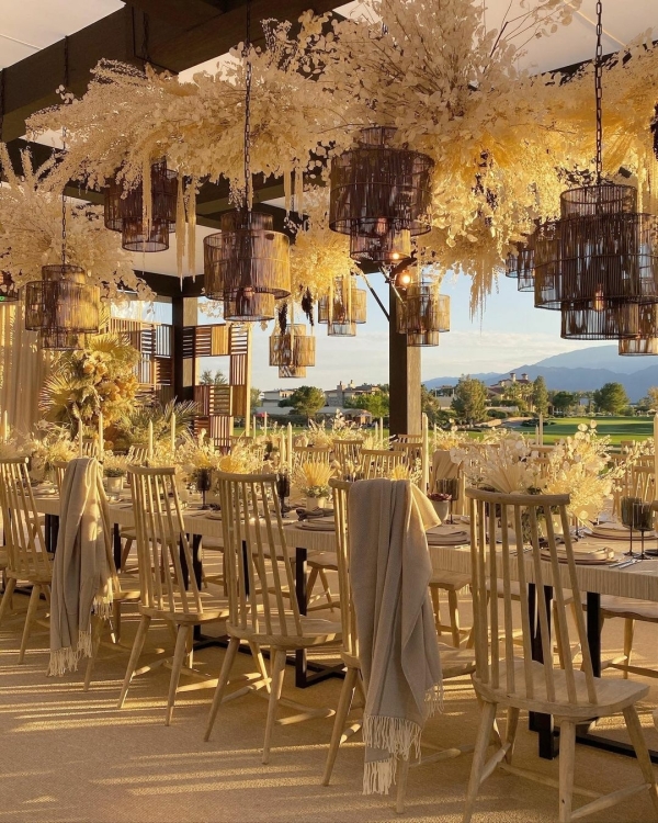 15 Best Wedding Stylists & Florists in