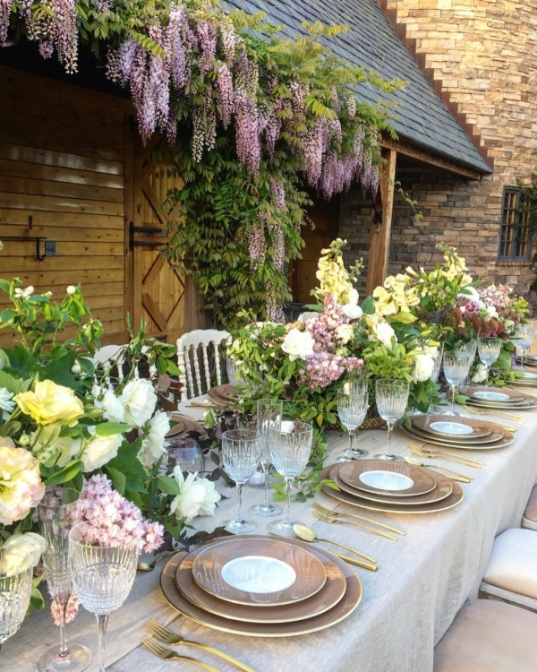 15 Best Wedding Stylists & Florists in