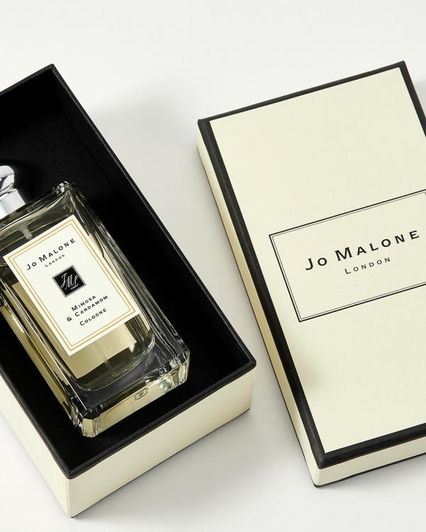 Delicate Perfumes for Women | Wedding perfumes | Dainty, With Floral Notes, the Most Feminine Fragrance