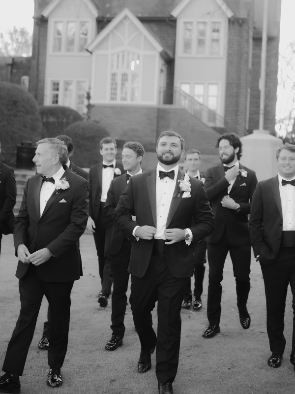 Sarah & Davis’s New Years Eve Wedding | Photo | Chattanooga Wedding Venues