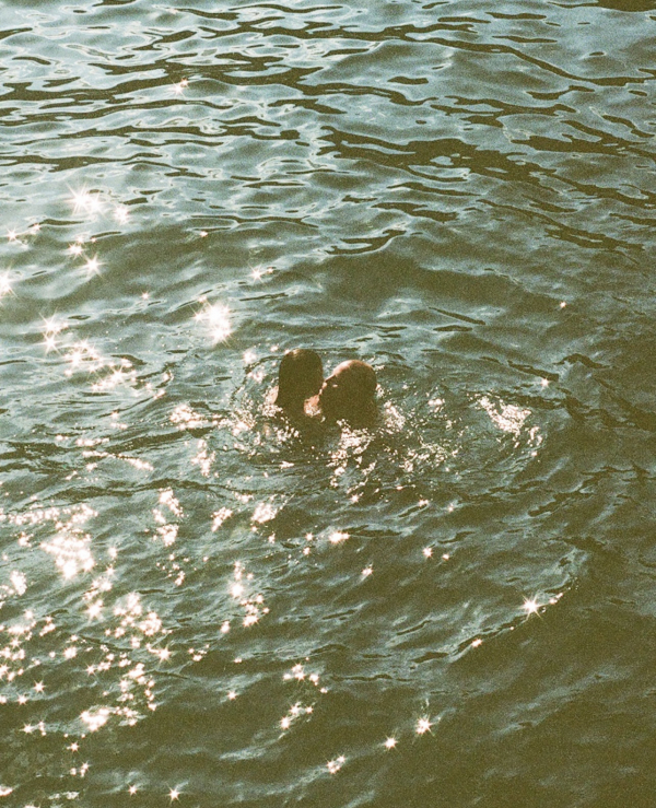 Photographers Kelly Mour