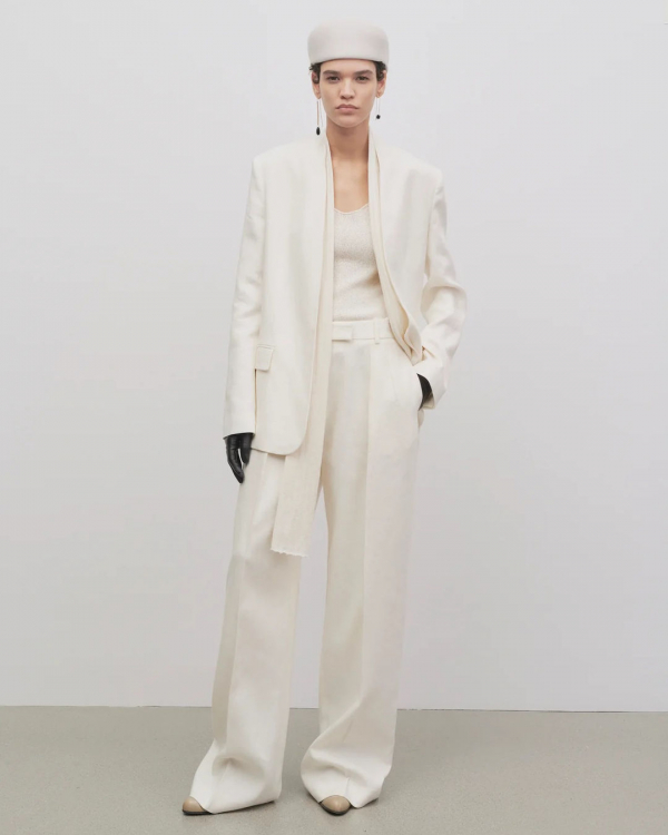 14 Wedding Suit Ideas for Modern Brides