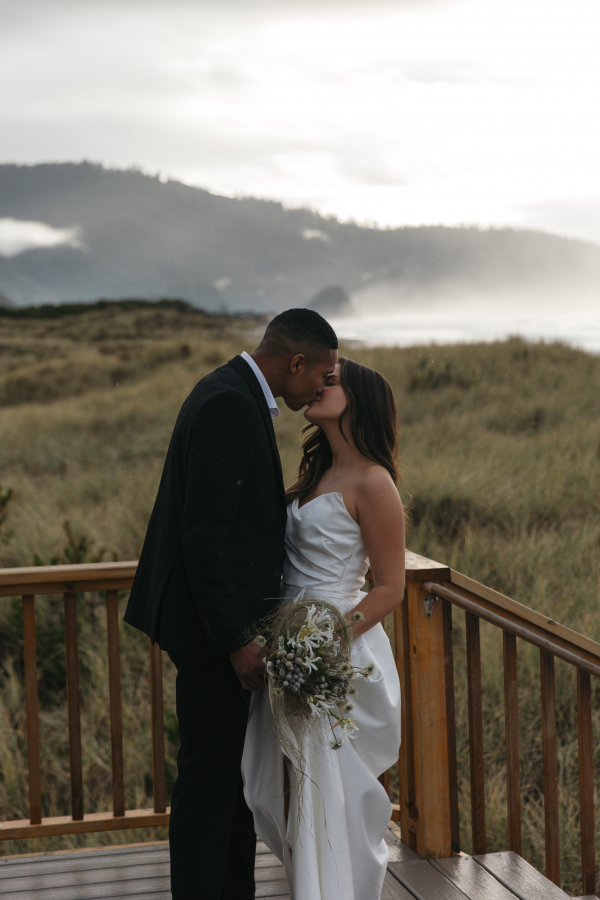 An Intimate Oregon Elopement