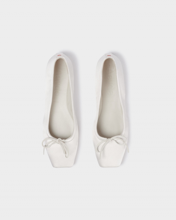 Beautiful Bridal Shoes Under $1,000