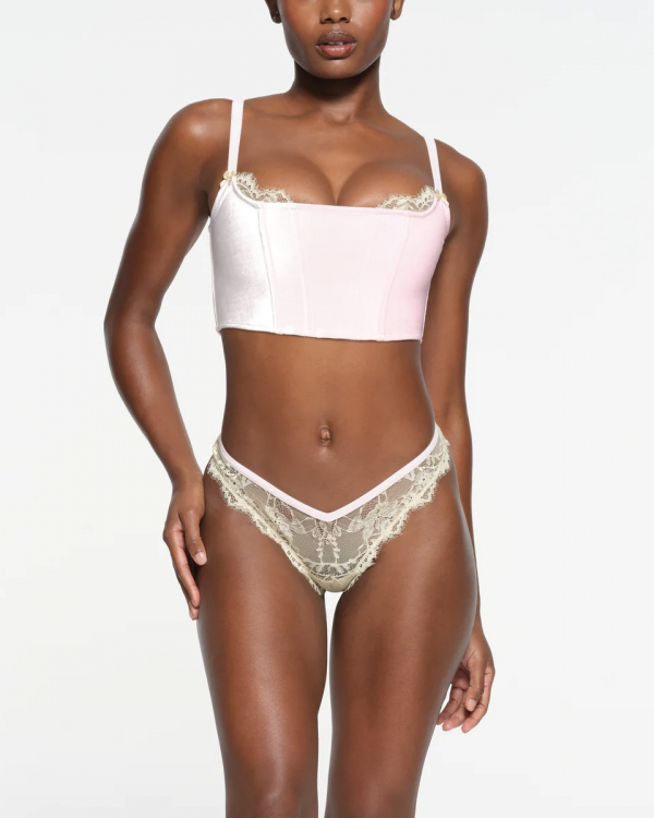 Valentine's Day Lingerie Sets | Selection of Romantic and Sexy Underwear for V-day