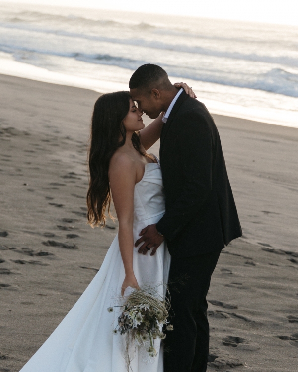 An Intimate Oregon Elopement